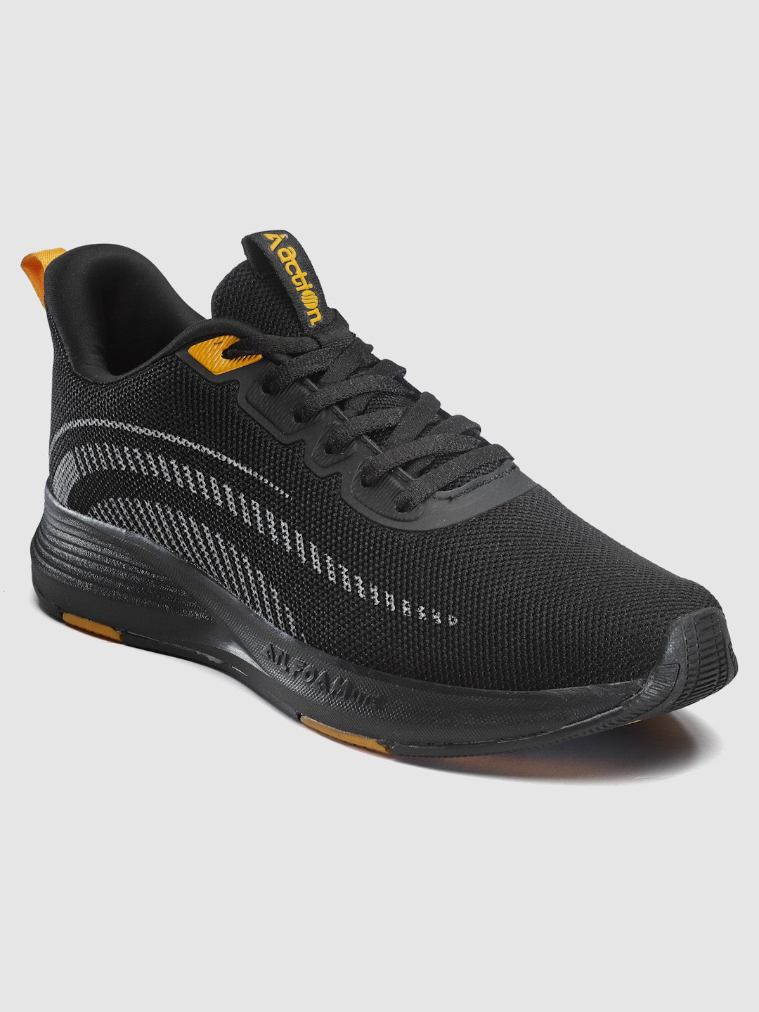 RUNNER 105 Sports Shoes for Men