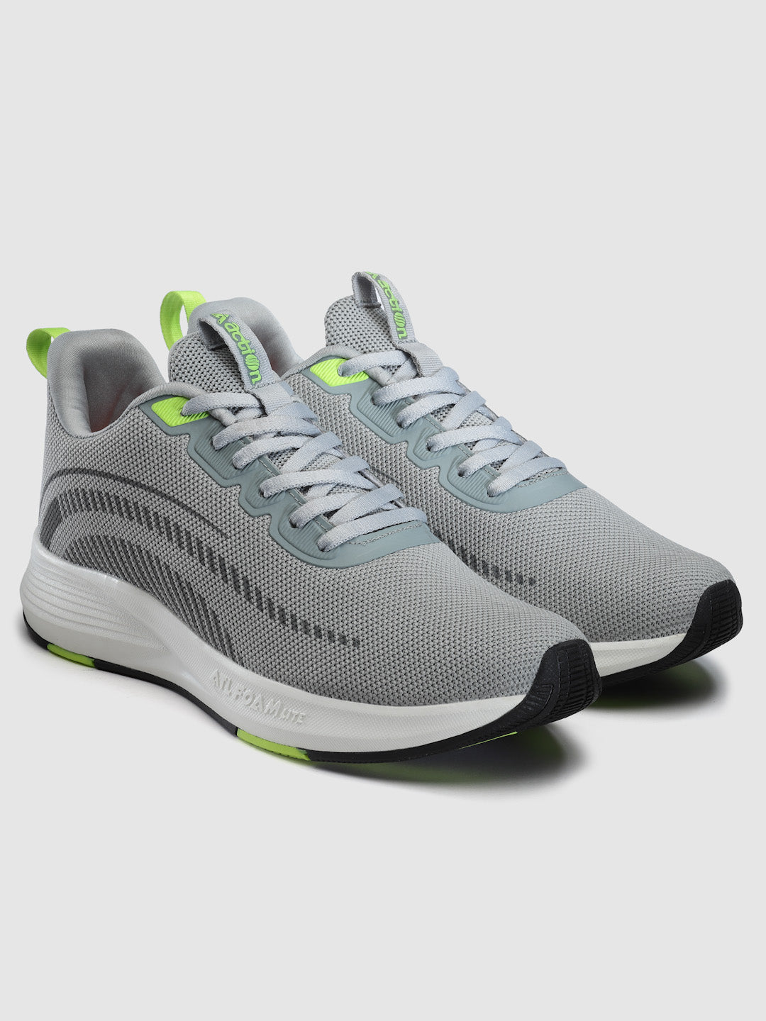 RUNNER 105 Sports Shoes for Men