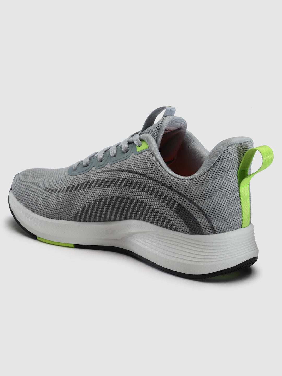 RUNNER 105 Sports Shoes for Men