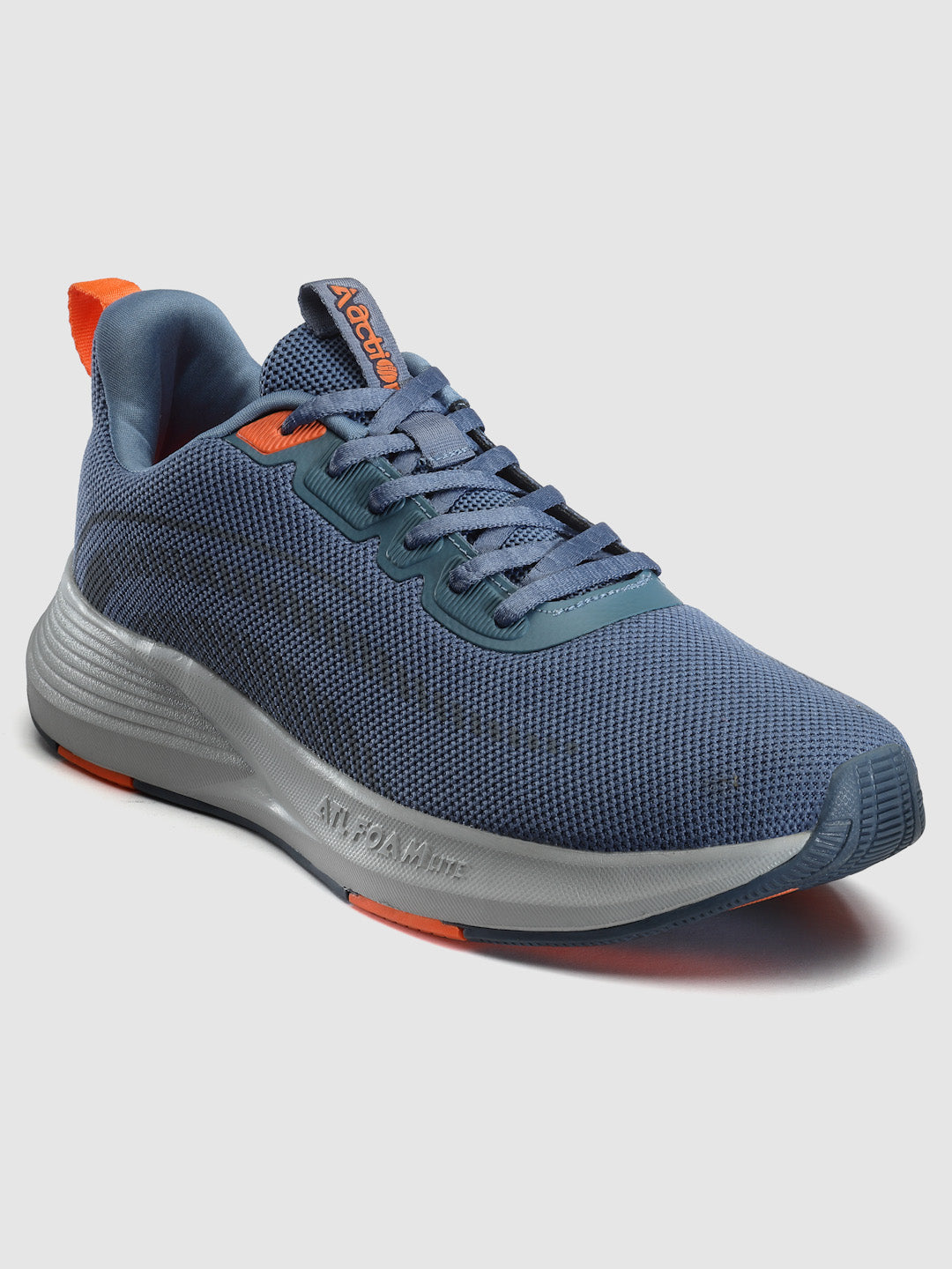 RUNNER 105 Sports Shoes for Men